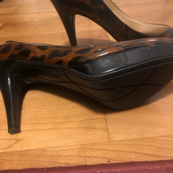 Shoes - Picture 2 of 2